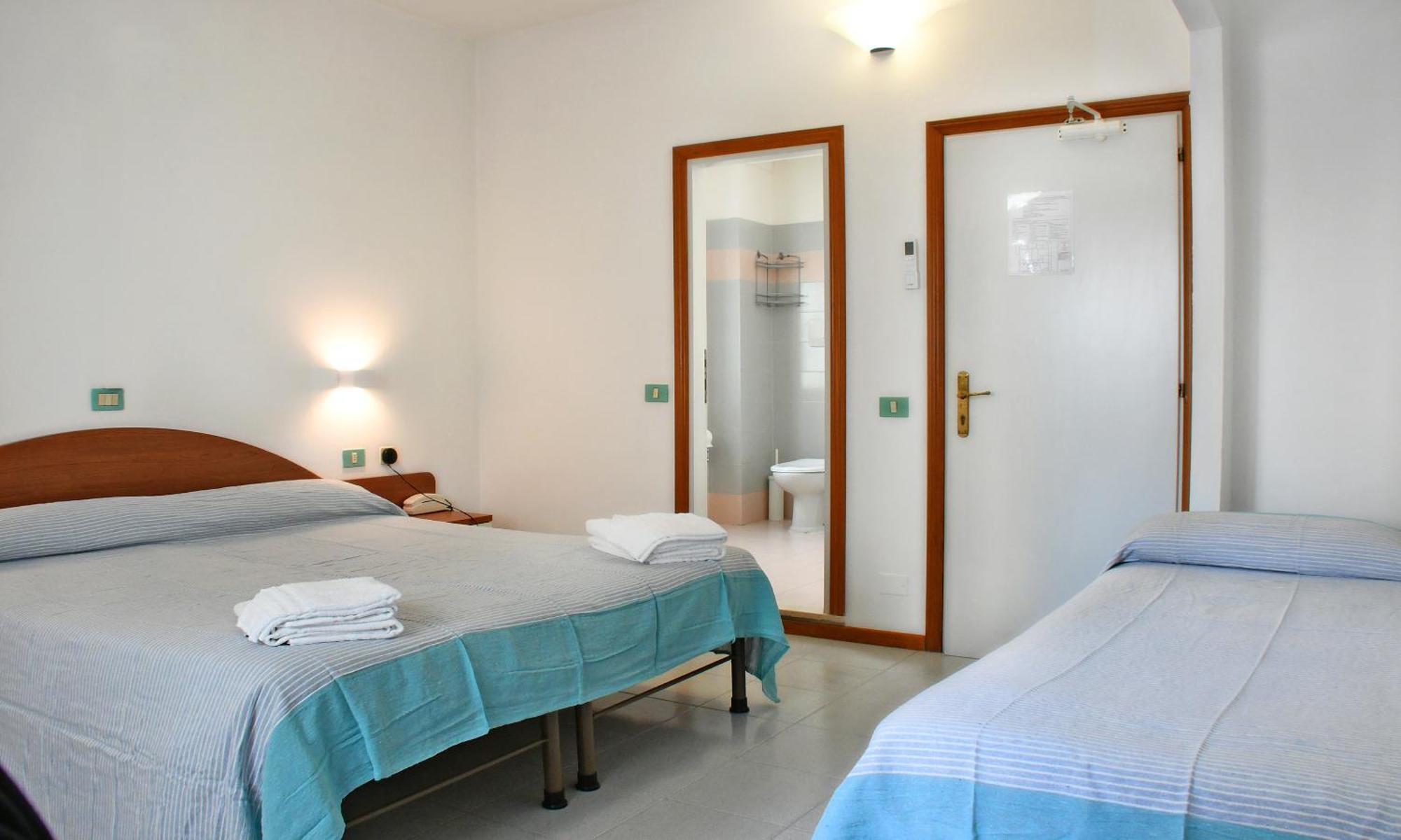 Hotel Exclusive In Pieno Centro - Nuova Gestione 2025 Riccione Eksteriør billede