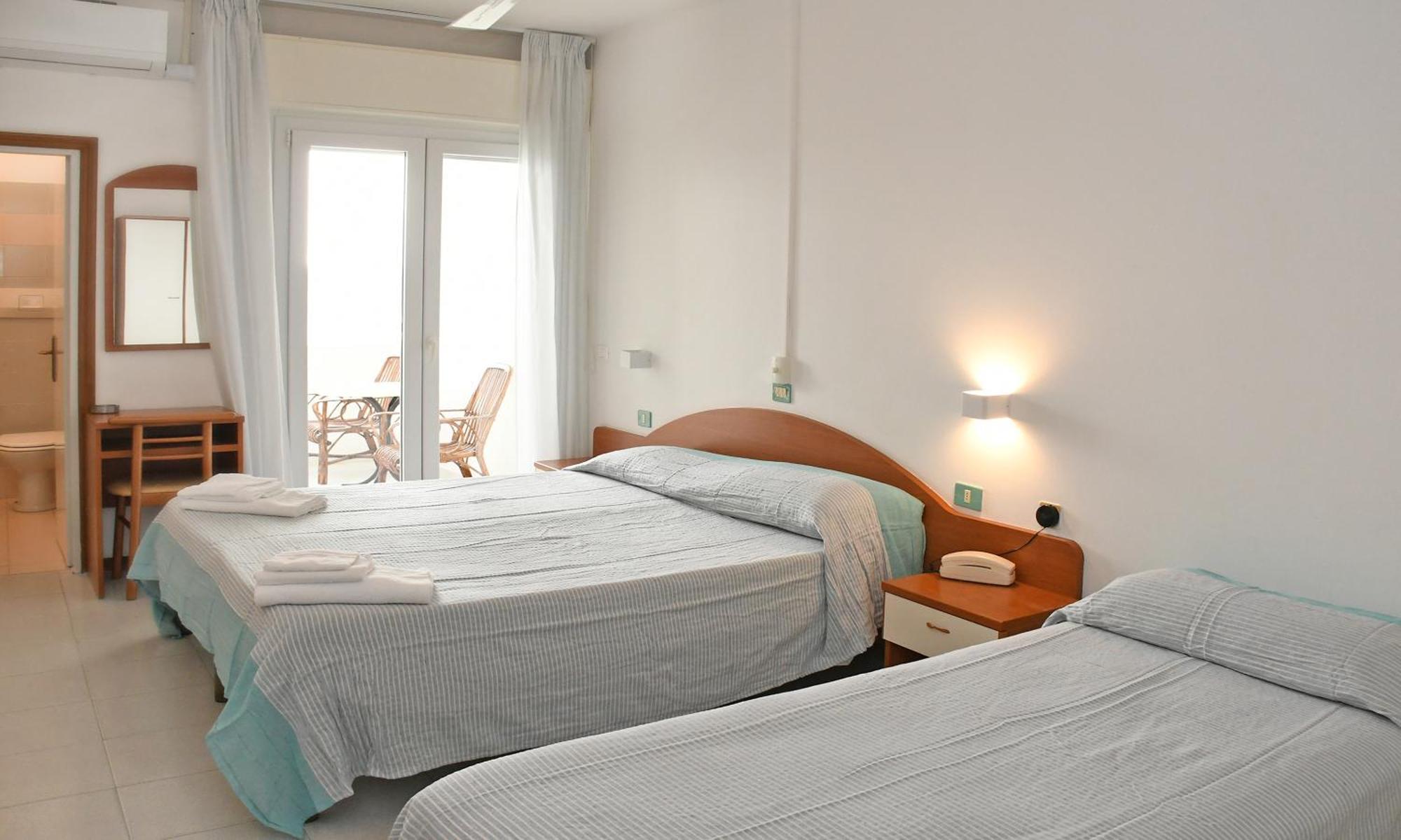 Hotel Exclusive In Pieno Centro - Nuova Gestione 2025 Riccione Eksteriør billede