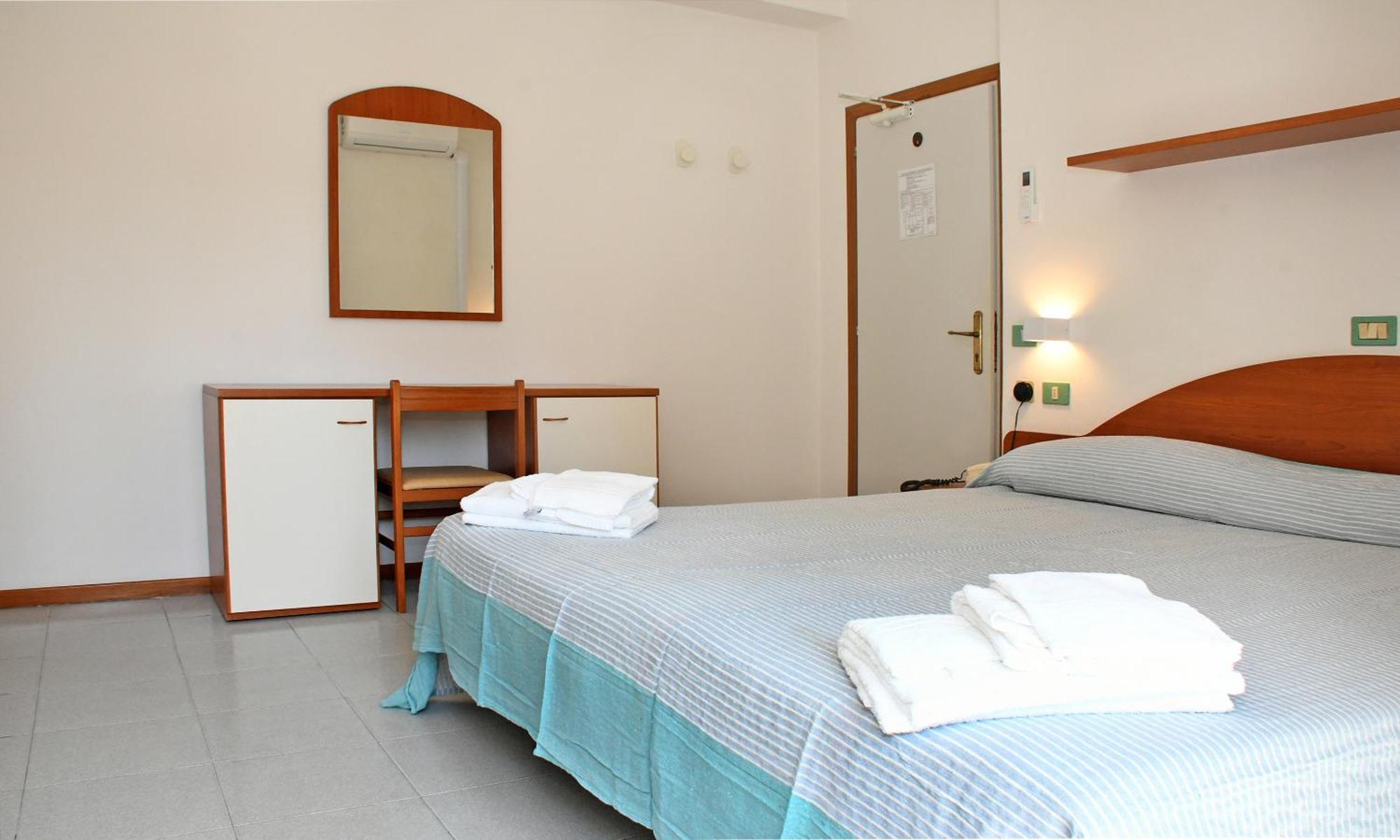 Hotel Exclusive In Pieno Centro - Nuova Gestione 2025 Riccione Eksteriør billede